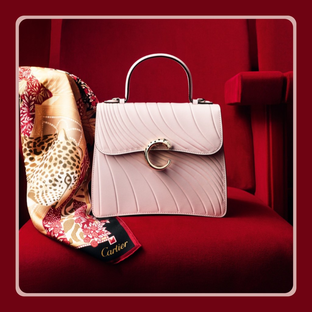 Un FOULARD, mille usi